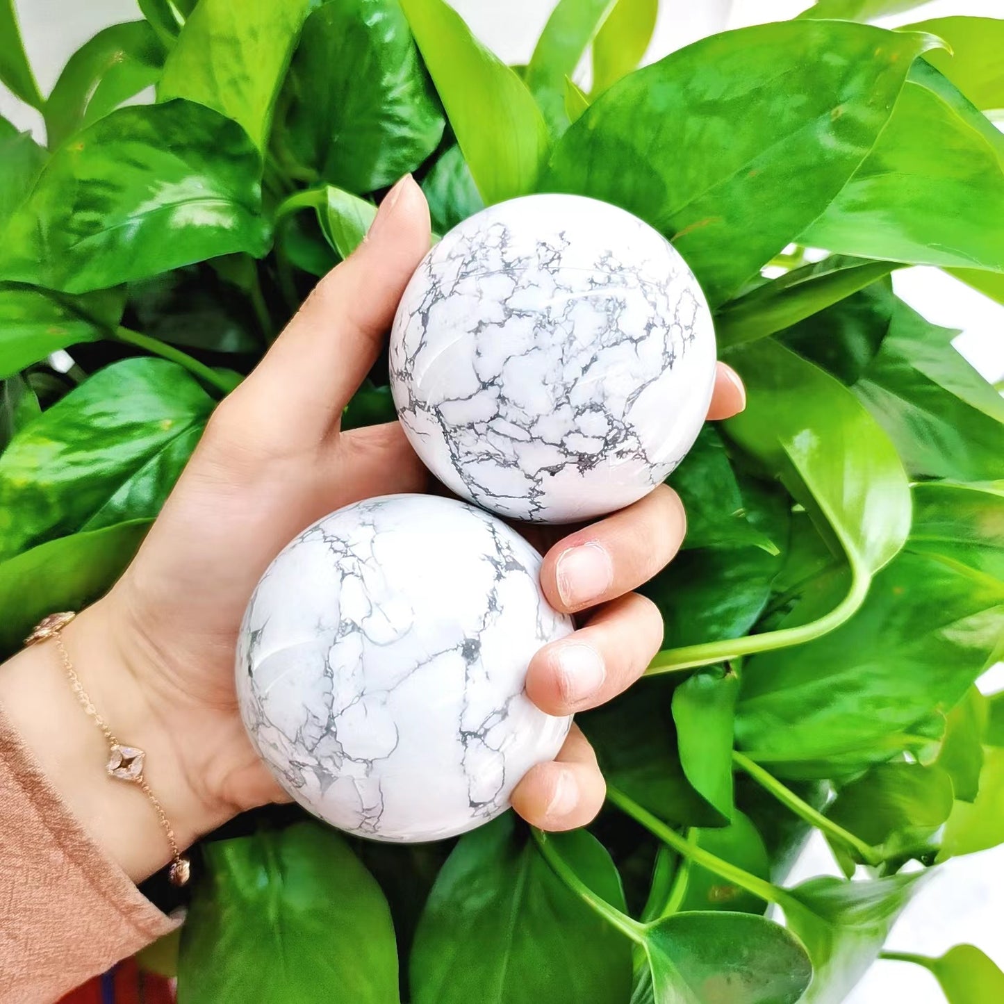Howlite Spheres